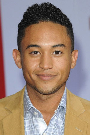 Tahj Mowry in Seventeen Again
