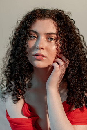 Lilla Crawford in Flower of the Dawn