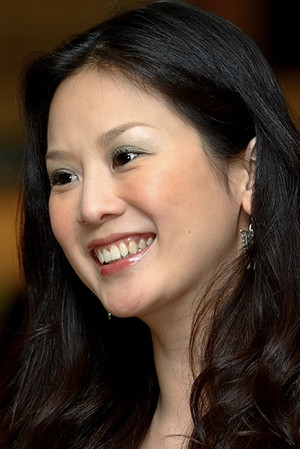 Pauline Yam Bo-Lam in Gong Tau