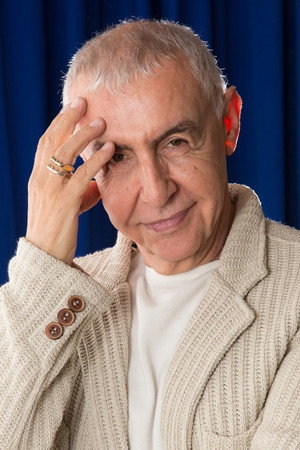 Elias Andreato in One Hit Wonders