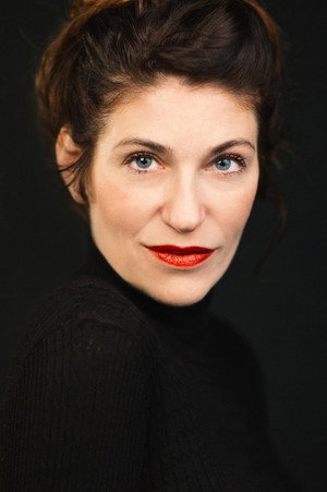 Marina Gatell in Una casa en la playa