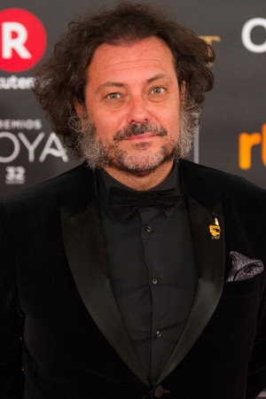 Enrique López Lavigne in The Critic