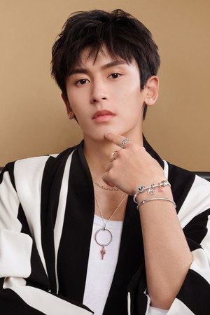 Zhang Zhehan in Brother