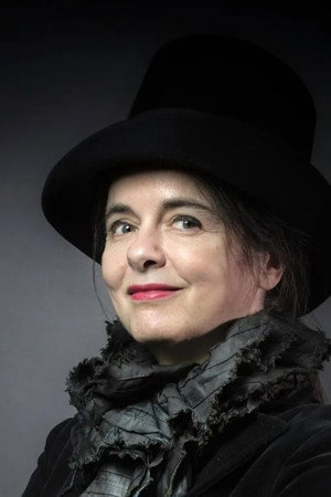 Amélie Nothomb in Dorian Gray: A Portrait of Oscar Wilde