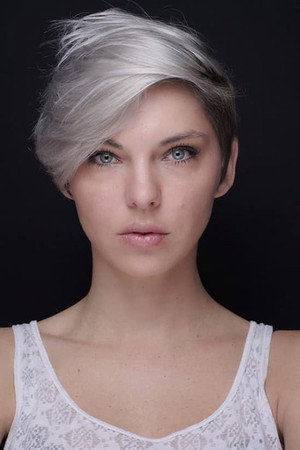 Kimberly Leemans in Exploring Love