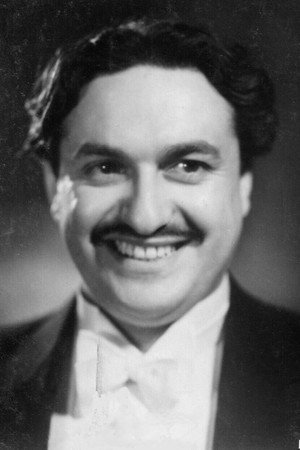 Leonard Steckel in The Secret of the Black Trunk