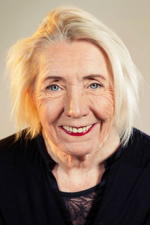 Sien Eggers in Left Bank