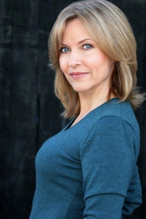 Lini Evans in Harvest Love