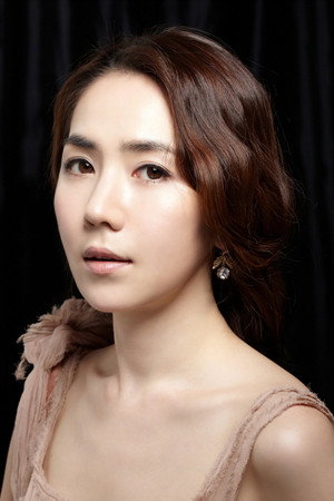 Go Ho-kyung in The Quiet Family