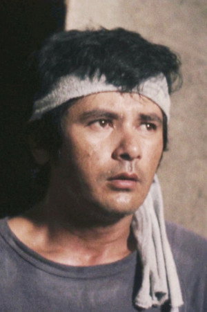 Lou Salvador Jr. in Manila in the Claws of Light
