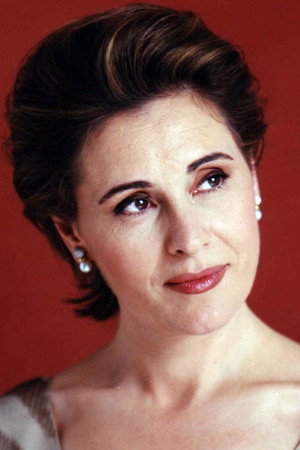 María Bayo in Les Contes d'Hoffmann