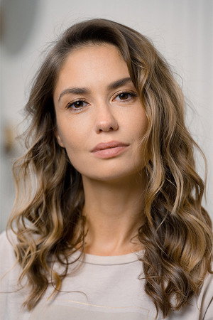 Agata Mutsenietse in Honest Divorce