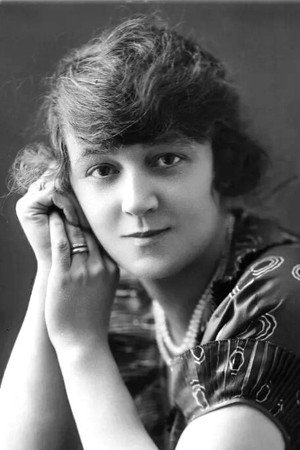 Madge Titheradge in Gamblers All