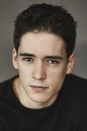 Marcos Ruiz in Outlaws