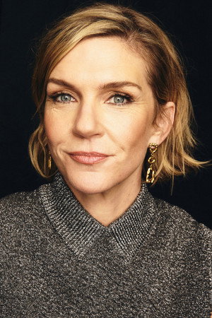 Rhea Seehorn in Linoleum