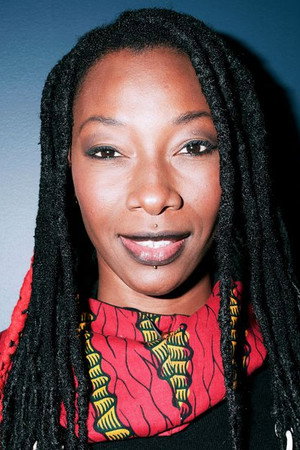 Fatoumata Diawara in Angélique Kidjo : 40 ans de carrière