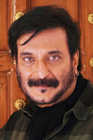 Milind Gunaji in Aalavandhan