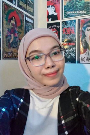 Agni Anisa in Mbok Wantun & Anak-anaknya