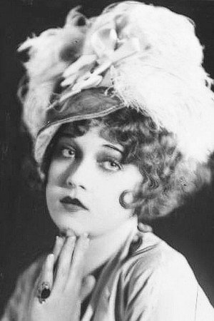 Florence Lee in Mary of the Movies