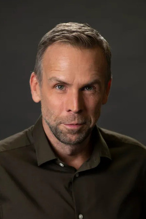 Johan Östling in The Wedding Photographer