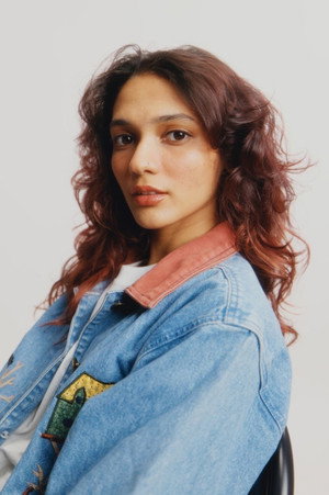 Haniya Nafisa in applechedikal