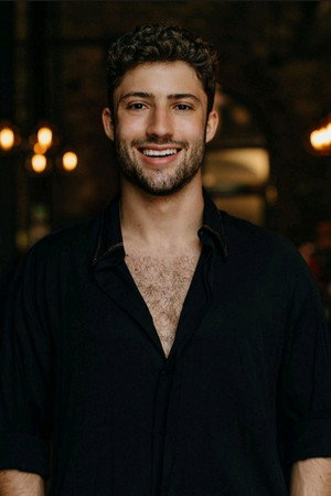 Antonio Andrés Rosello in Do Me a Favor