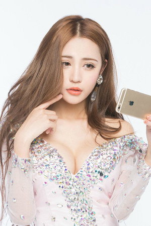 Yu Zhiqing in The Light of Darkness