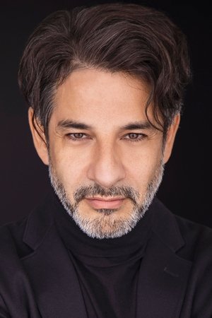 Miguel Rodarte in Border Run