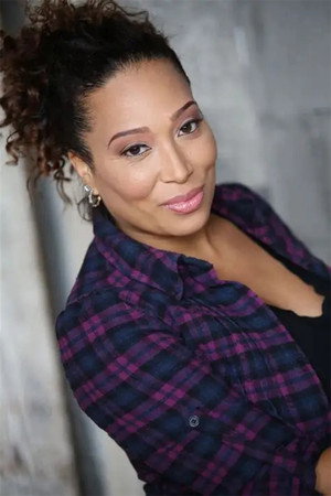 Chrystale Wilson in Shake