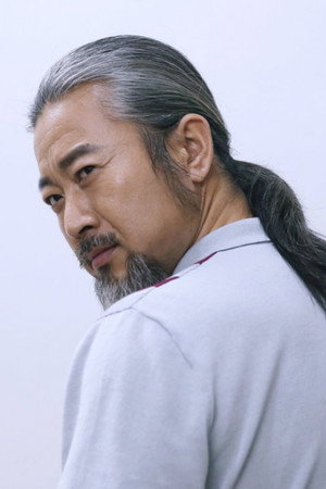 Chu Xiaolong in Longmen Town Inn