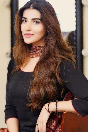 Hareem Farooq in Parchi