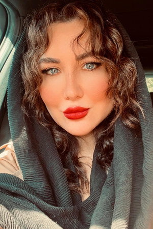 Nazanin Solhjoo in Campaign