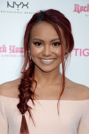 Ysa Penarejo in Project Mc² - New Year's Eve Countdown