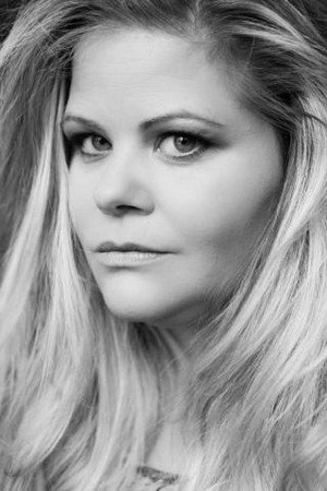 Geneviève Schmidt in Bungalow