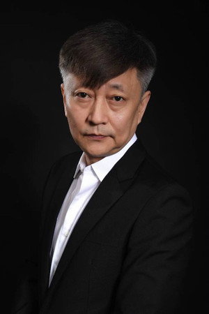 Xuan Xiaoming in Agent F O X