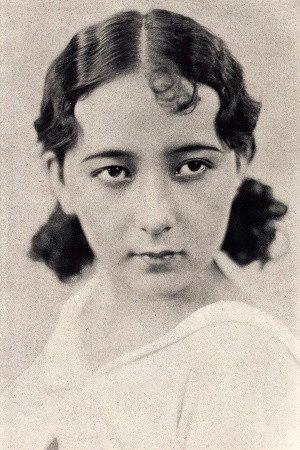 Yukiko Inoue in Japanese Girls at the Harbor