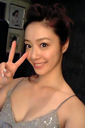 Hisako Shirata in Futago