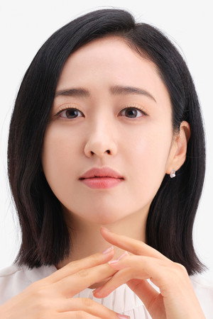 Kim Min-joung in Forbidden Quest