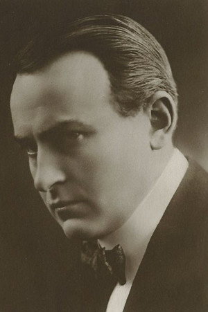 Einar Zangenberg in The Seaside Hotel