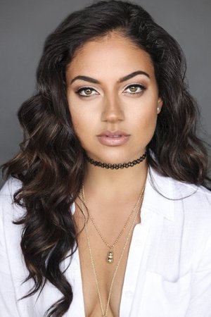 Inanna Sarkis in Seance