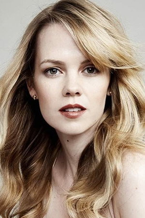 Abbie Cobb in Starstruck