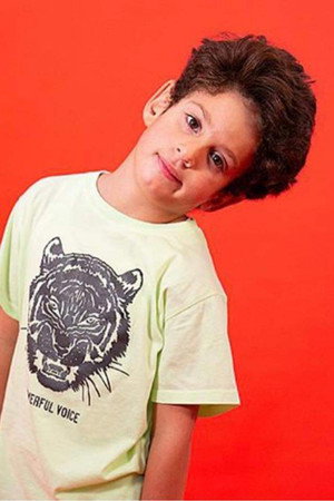 Selim Mostafa in A Nose and Three Eyes