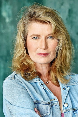 Nina Franoszek in Without Me