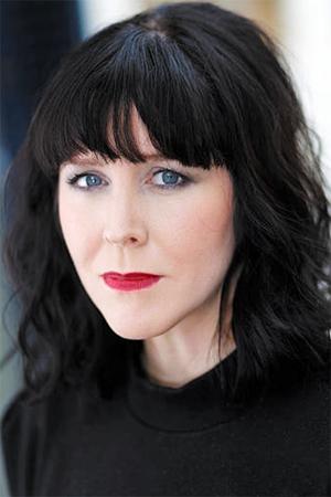 Alice Lowe in Solitudo
