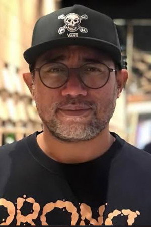 Edy Khemod in Harta Tahta Raisa
