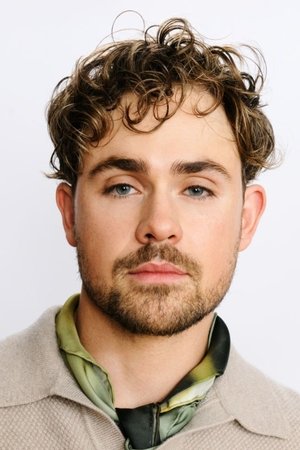 Dacre Montgomery in The Broken Hearts Gallery