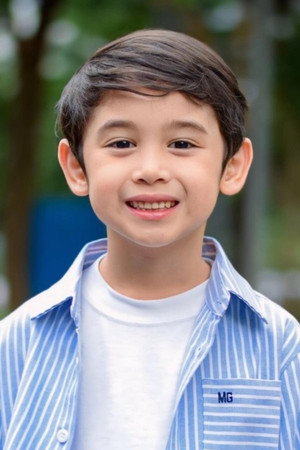 Lucas Andalio in Call Me Mother