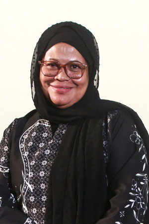 Khatijah Tan in Ghost Ghost Ghost!