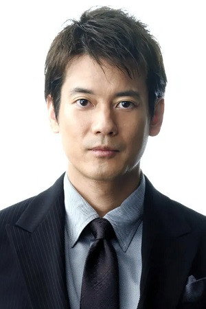 Toshiaki Karasawa in Love Has Fallen