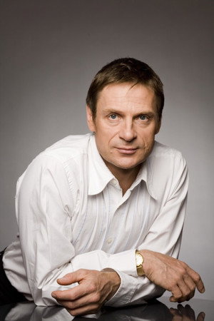 Simon Keenlyside in 1984